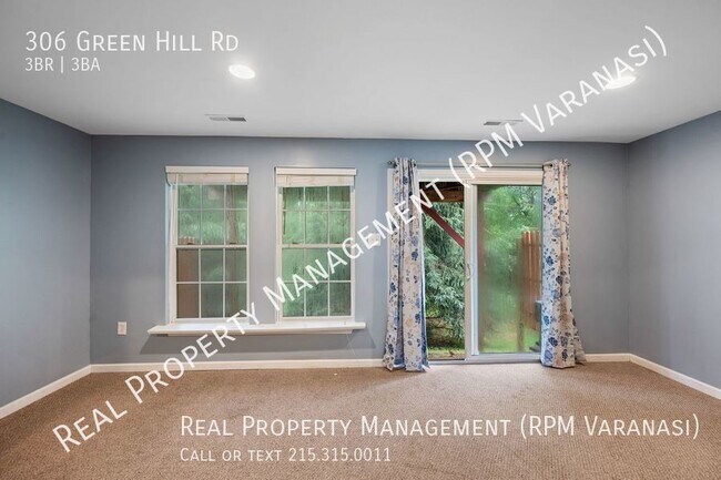 Building Photo - 3 Bed, 2.5 Bath Move-In Ready Townhome in ...