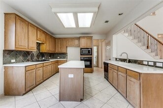 Building Photo - 4400 Orchard Gate Ln
