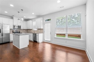 Building Photo - 5402 Brooklands Dr