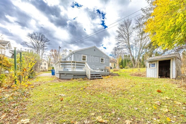 Building Photo - 32 Marshall St