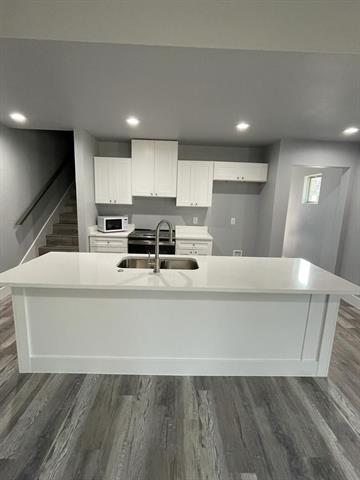 Foto del edificio - 401 W Elm St