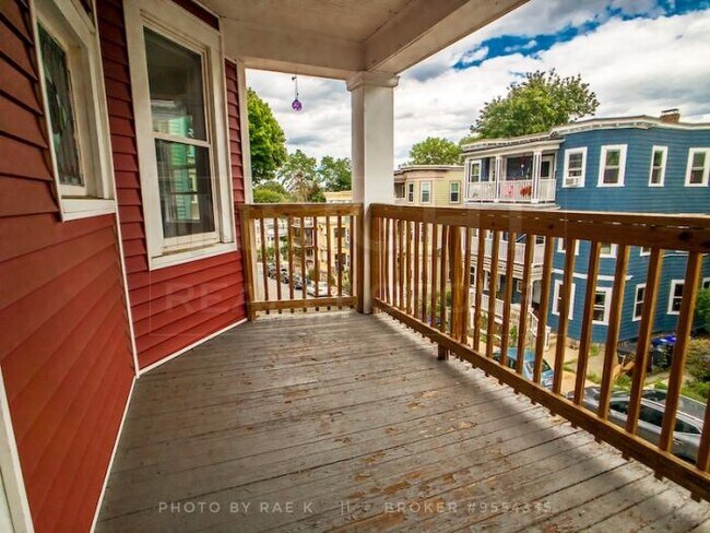 Building Photo - 3 bedroom in Boston MA 02130