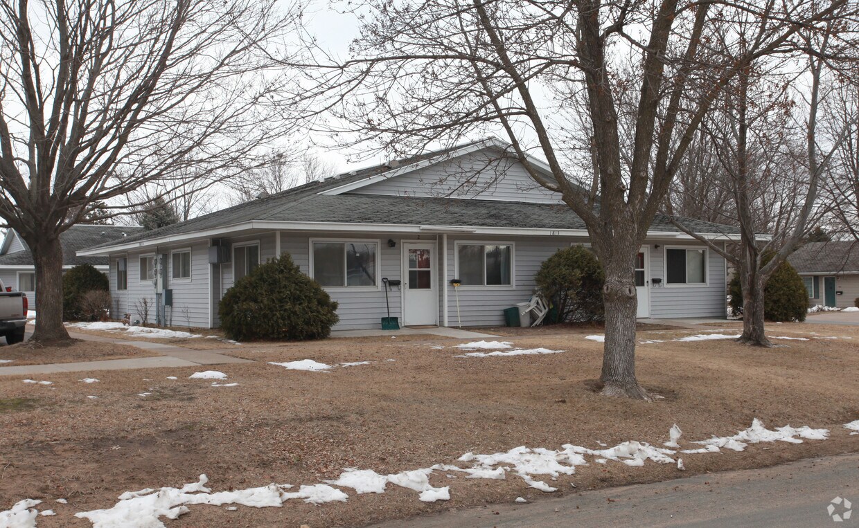 18031813 1st Ave N, Menomonie, WI 54751 Apartments in Menomonie, WI