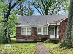 Building Photo - 90 N Greer St