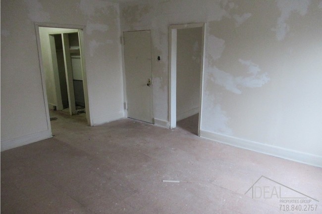 Building Photo - 189 Washington Avenue #3R