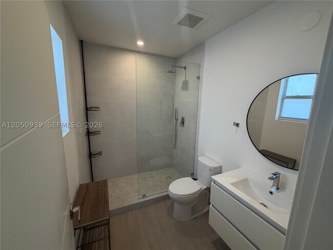 Building Photo - 2149 SW 30th Ct