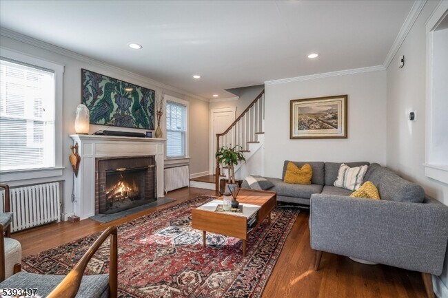 Foto del edificio - 203 Locust Dr