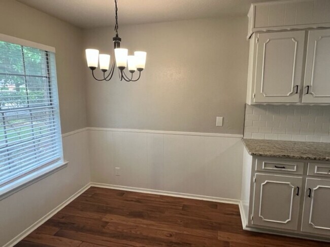 Foto del edificio - 110-116 Meadowview Drive