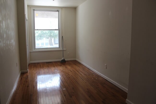 Building Photo - 3617 Spring Garden St