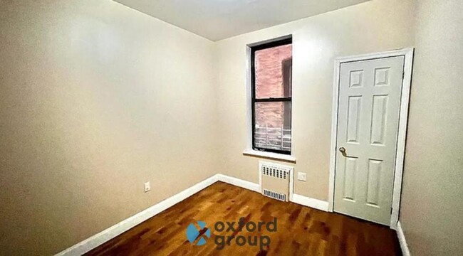 Foto del edificio - 1 bedroom in BRONX NY 10454