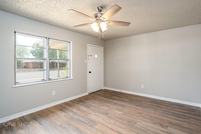 Foto del edificio - 3749 N 10th St