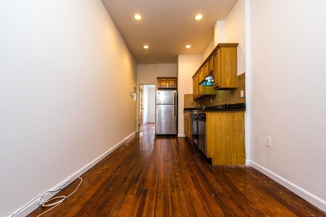 Foto del edificio - 642 Humboldt St