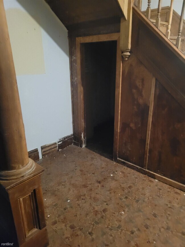 Foto del edificio - 3 br, 1 bath House - 25 Clinton Street