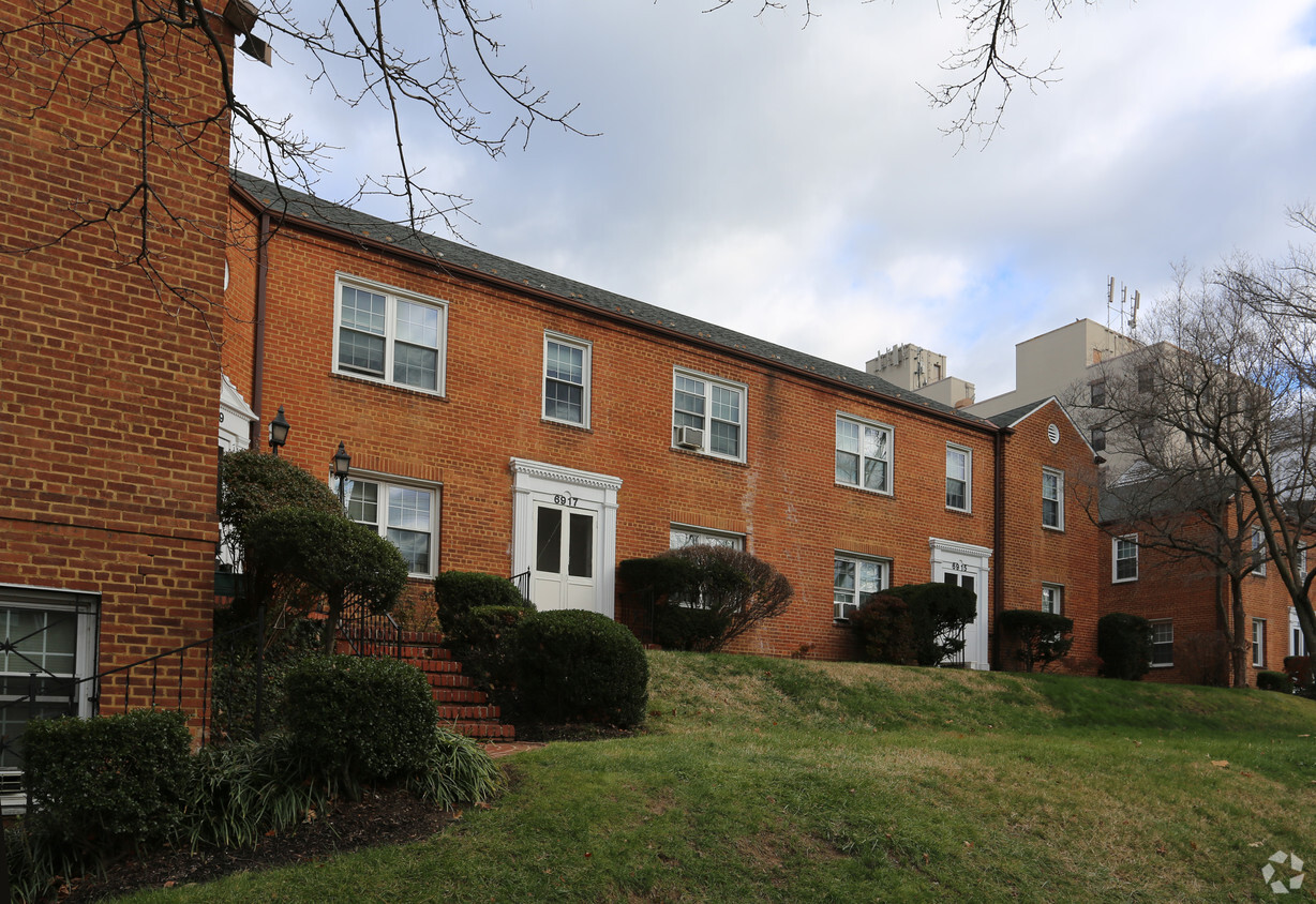 Primary Photo - Bradley Terrace Apartments & Townhomes