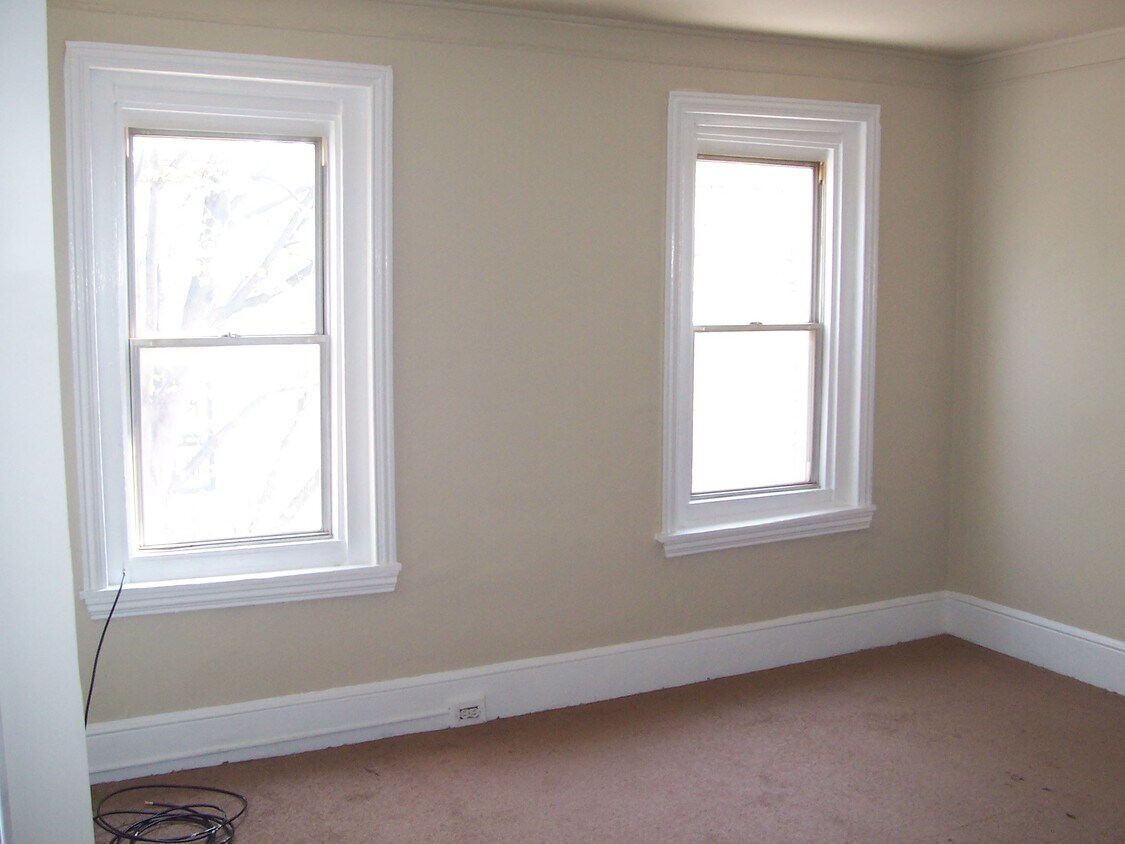 Foto principal - 5806 Knox St