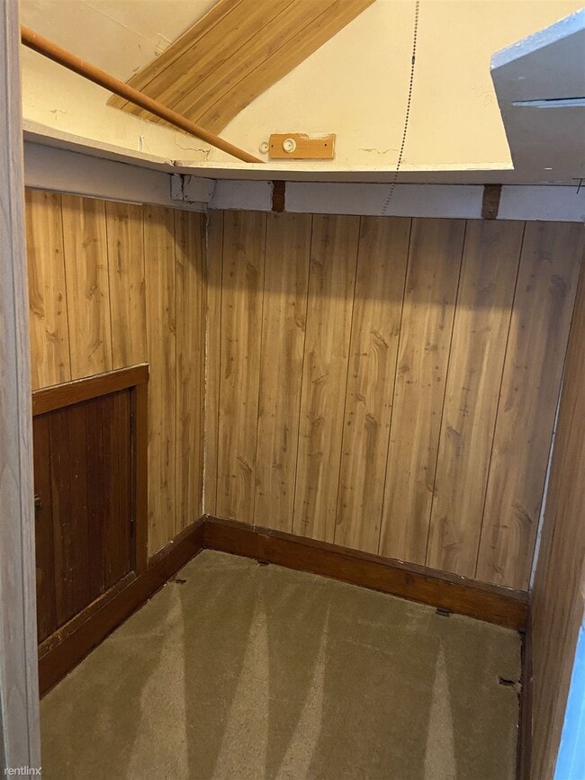 Building Photo - 2 br, 1 bath  - 2908 Linwood Ave