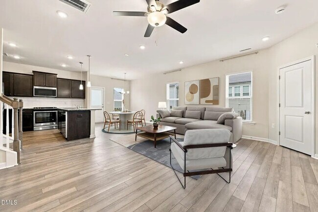 Foto del edificio - Lease OR Lease to Own