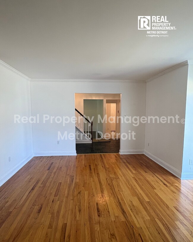 Foto del edificio - 4-Bedroom Single-Family Home in Troy, Michigan