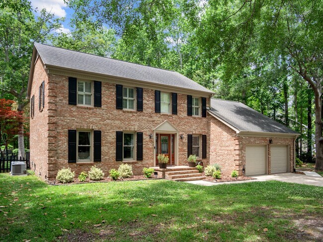 Building Photo - 939 Eton Dr