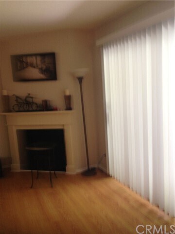 Building Photo - 10641 Kinnard Ave