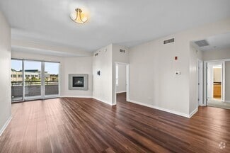 Building Photo - 4875 S Monaco St