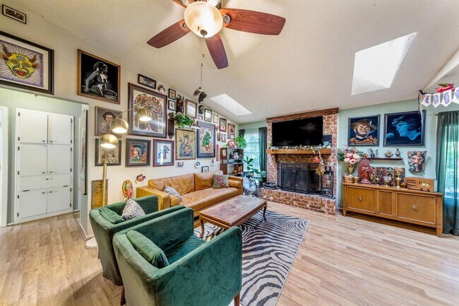Foto del edificio - 1503 Quail Crest Dr