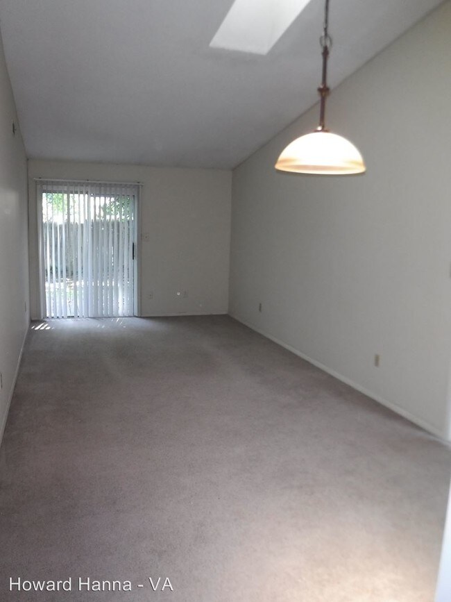 Building Photo - 2 br, 2 bath House - 5717 Constance Court