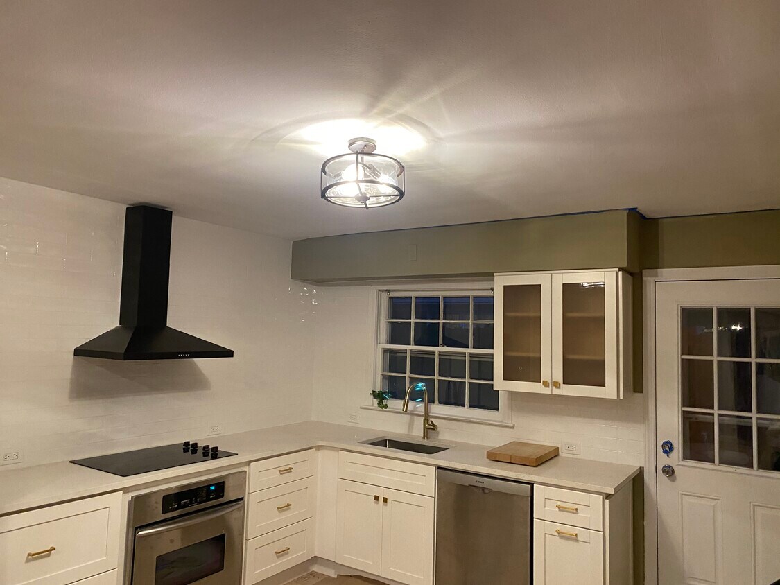 Kitchen - 151 Tanners Pond Rd