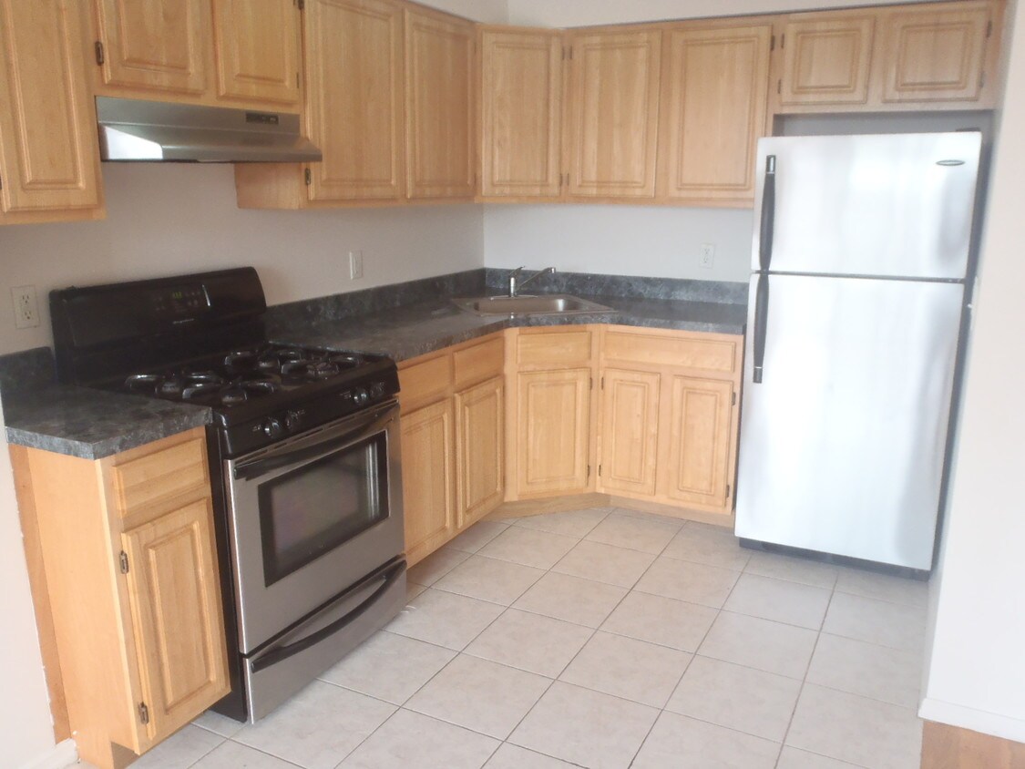 Primary Photo - 2856 41st St
