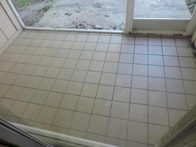 Building Photo - 8599 Crater Terrace
