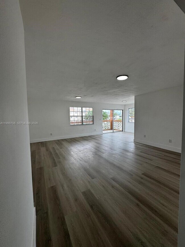 Foto del edificio - 11840 NE 19th Dr