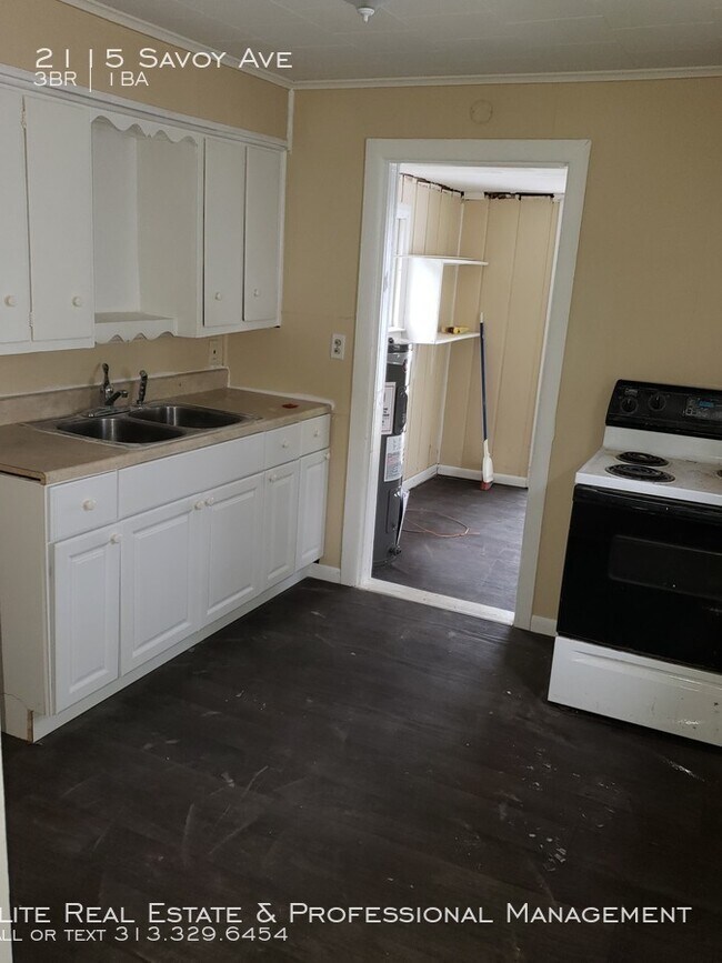 Foto del edificio - 2115 Savoy, Flint, MI