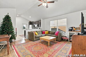 Foto del edificio - 802 Hickory Trail St