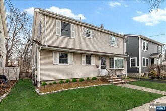 Building Photo - 16 Morse Ave