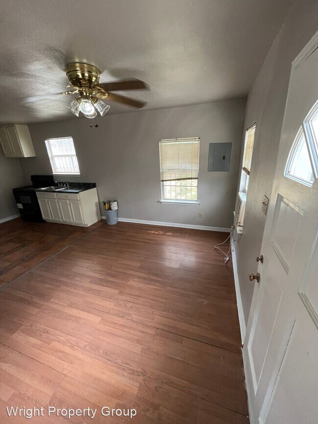 Building Photo - 1 br, 1 bath House - 1717 Montezuma Street