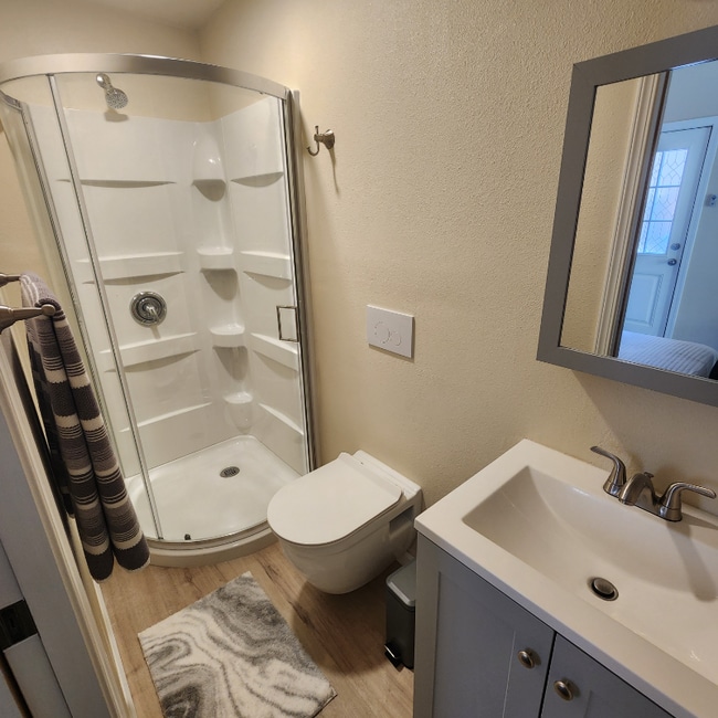 Foto del edificio - 1463 Lost Creek Rd