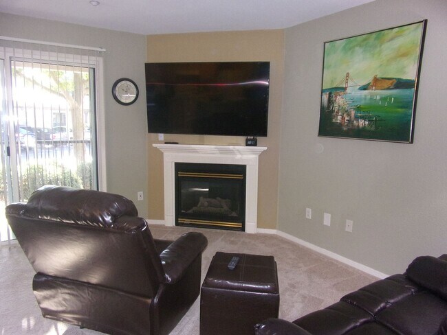 Foto del edificio - Oaks Senior Commons