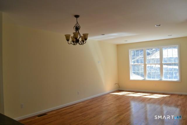Foto del edificio - 18 Oak Branch Dr
