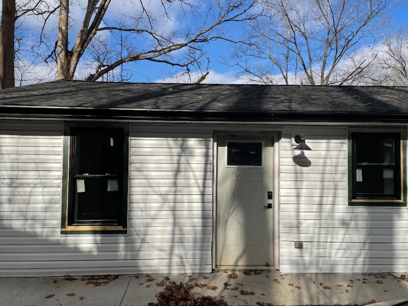 416 Old Beason Well Rd Unit 1, Kingsport, TN 37660 Room for Rent in