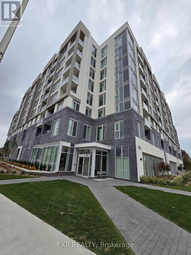 Building Photo - 412 Silver Maple Rd