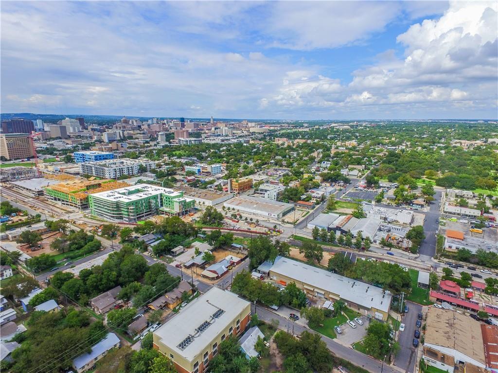 Foto principal - 1401 E 4th St