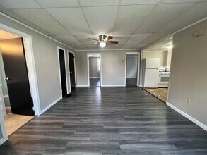 Building Photo - 77 Massasoit St