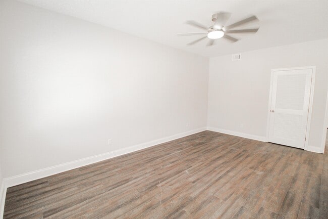 Building Photo - 130 Briarwood Rd