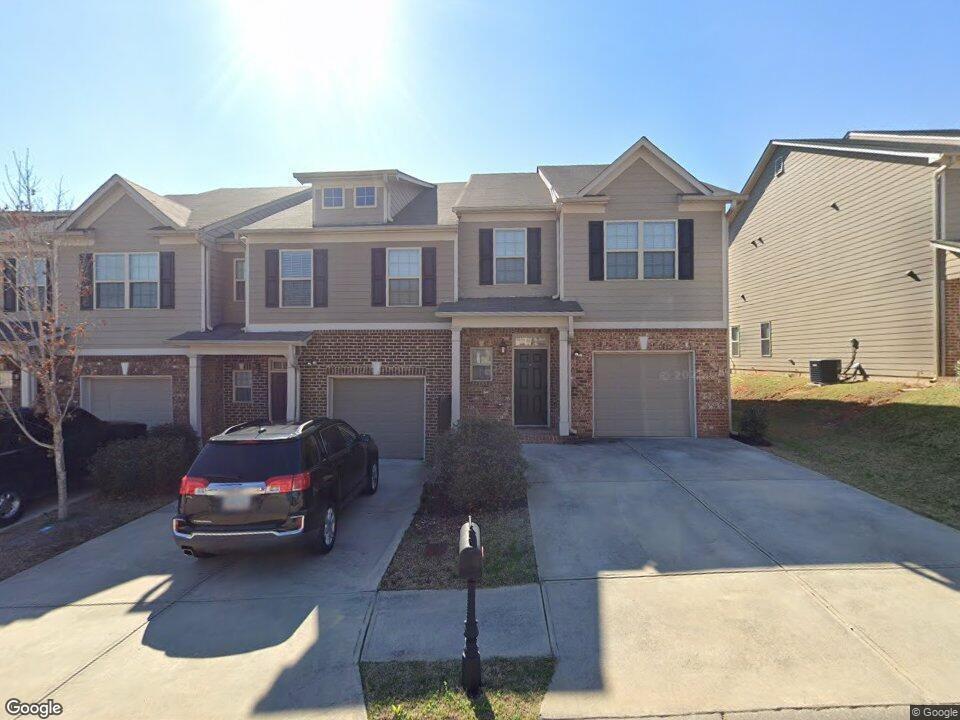 Primary Photo - 2719 Morgan Glen Rd NE