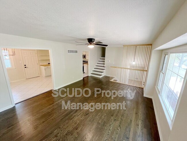 Foto del edificio - 8601 Oxford Ave