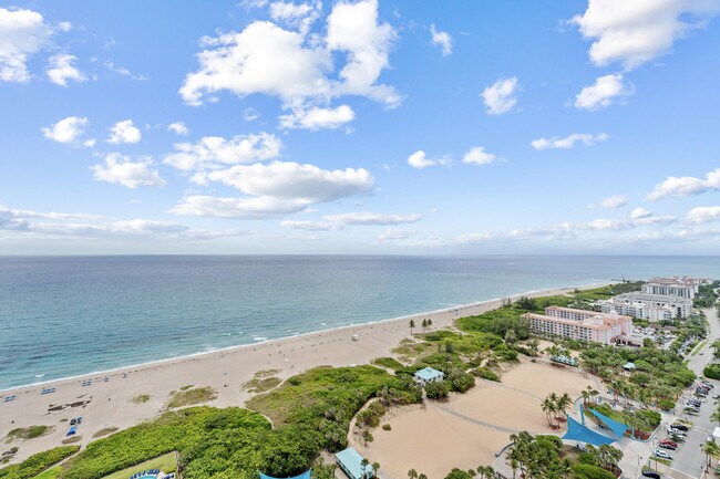 Building Photo - 2700 N Ocean Dr