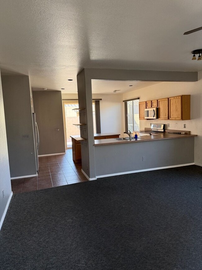 Foto del edificio - East Mesa Gated Community with Pool and Hot Tub