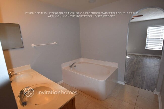 Foto del edificio - 2073 Hillview Cir
