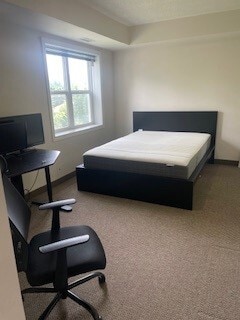 Building Photo - 49 Columbia St W