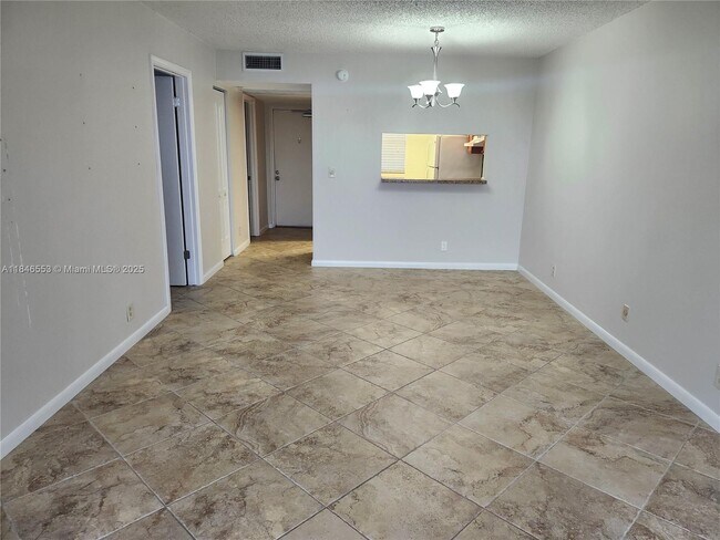 Building Photo - 9311 Orange Grove Dr